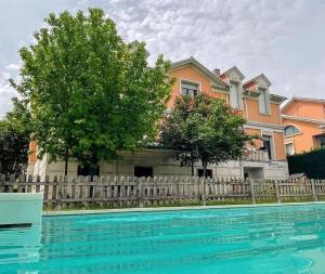 obrázek - Segunda Planta de chalet con PISCINA con entrada independiente