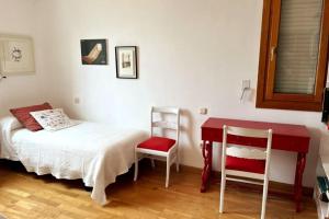 Segunda Planta de chalet con PISCINA con entrada independiente