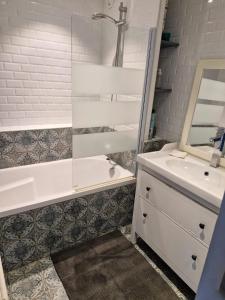 Appartements Charmant triplex familial au coeur du Pouliguen, proche de la plage et de la Baule : photos des chambres