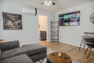 Quiet Cottage wGrill and Patio