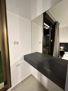 Stylish Luxe Apartment FR 0002
