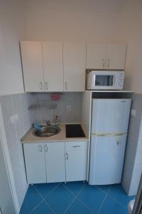 Apartments Morinj