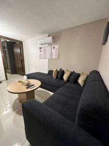 Stylish Luxe Apartment FR 0005