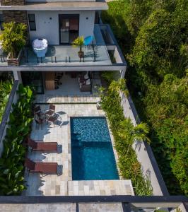 Casa Alto Padrão em condomínio - Paraíso no Jardim São Lourenço ao lado da Riviera