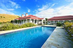 Cape South Estate - International award-winning country estate with Pacific views - Kahuranaki