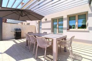 Ferienhaus mit Privatpool für 6 Personen ca 130 qm in Bale, Istrien Istrische Riviera