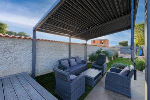 Ferienhaus mit Privatpool für 6 Personen ca 80 qm in Ližnjan, Istrien Südküste von Istrien