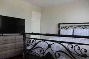 Cozy 3 Bedroom Min to National Mall Great Location and Free Parking - Jefferson Park