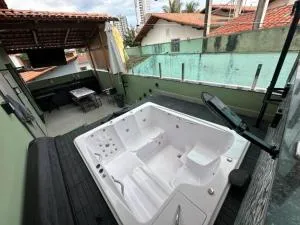 Casa central ampla e moderna c/ Jacuzzi - Bocaiúva