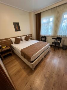 Deluxe Double Room room in Cloudy Apart Hotel