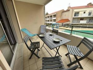 Appartements Appartement T2 a St Jean de Monts avec balcon et parking prive - FR-1-324A-67 : photos des chambres