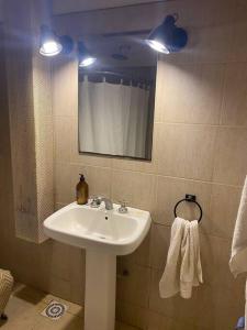 Casa antigua en Barrio Tranquilo