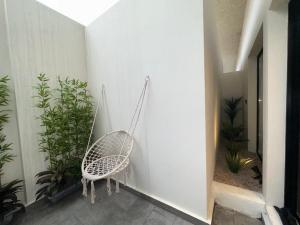 Cosy studio in Al Malqa with terrace, Prime location, Self Check-in