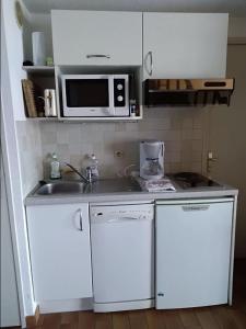 Appartements Beautiful apartment - Swimming pool - 4 people : photos des chambres