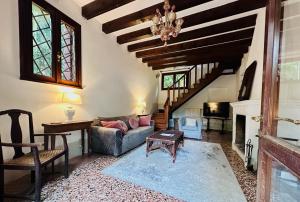 Lake House by Veneto Villa