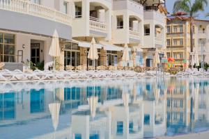 Side Village Family Suite -Inclusive