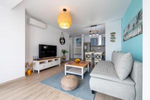 A & A Turquoise City View Apartment - By OpenHouse