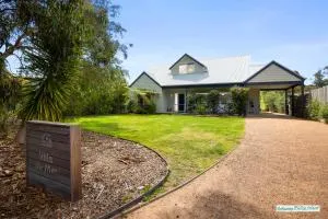 Villa de Mer at Phillip Island - Rhyll