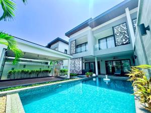 Serenity Jomtien Pool Villa