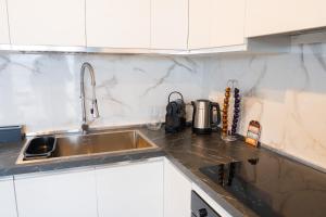 Attico Esclusivo Trastevere with Rooftop Terrace