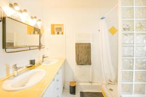 Maisons de vacances Villa Chausey - Proche de la plage : photos des chambres