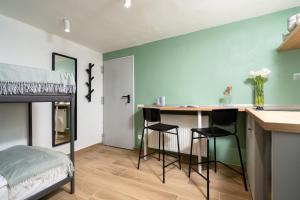 Central new 12 sqm room