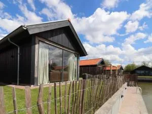 Nice holiday home near the Lauwersmeer - Anjum