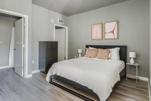 Blueground Oakland wd nr bakeries bars SFO-1717