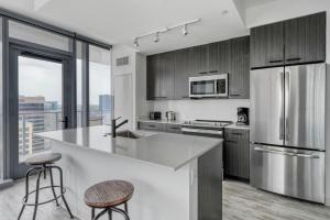 Blueground Downtown pool lounge gym nr shops ATX-257