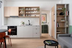 Florence Downtown by Urbanesq