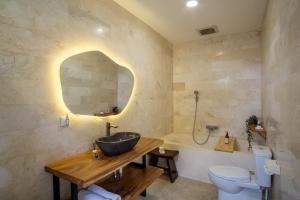 Villa Maxima by Maheswara