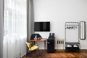 St Casimir Apartments