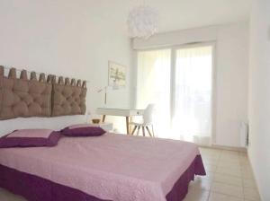 Appartement convivial à Aigues-Mortes, piscine partagée