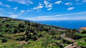 Valley Miradouro View by LovelyStay