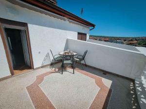 Apartment Malinska 44 