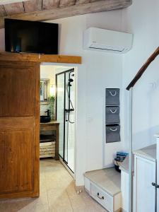 Casaluna, centre village, joli petit studio