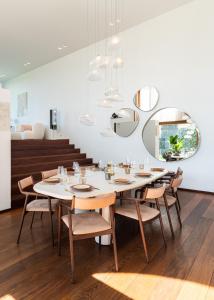 Villa Picasso - Lux Living