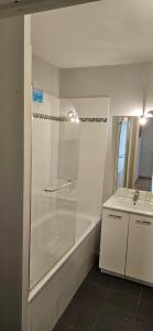 Appartement 2 chambres avec terrasse et garage