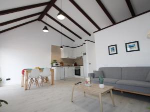 Apartamento junto al mar con wifi gratuito, aire acondicionado opcional, mascotas permitidas. - ES-184-56