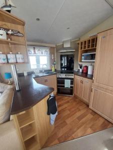 Seaside caravan Hoburne Naish Holiday Park Naish Common 83