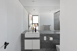 Aasia Cape Town 2BR with 360 City & Mountain Views