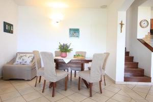 Holiday Home 3559-1 for 6 people in Veli Rat