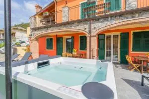 044b - Villetta Moderna 01-24D con VASCA IDROMASSAGGIO in giardino, solo 15 minuti dal Mare e Spiaggia - Posto Auto GRATUITO - Tavarone