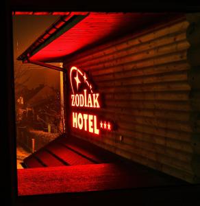 Hotel Zodiak
