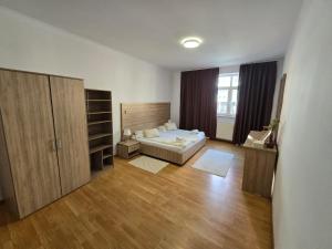 House of Dragons Apartments