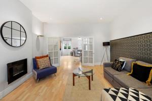 3 Bedroom Townhouse on Harrogates Famous stray