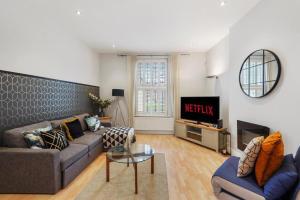 3 Bedroom Townhouse on Harrogates Famous stray