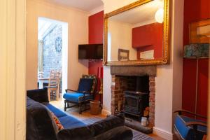 Clifford House - 4 Bed Home Within The City Walls