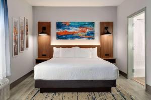 One-Bedroom King Suite with View - Non-Smoking room in La Quinta by Wyndham Stephenville