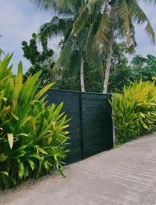 Tropical Jungle Villa 5 min walk to Cloud 9